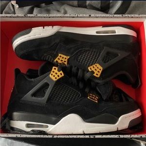 Jordan 4 size9.5